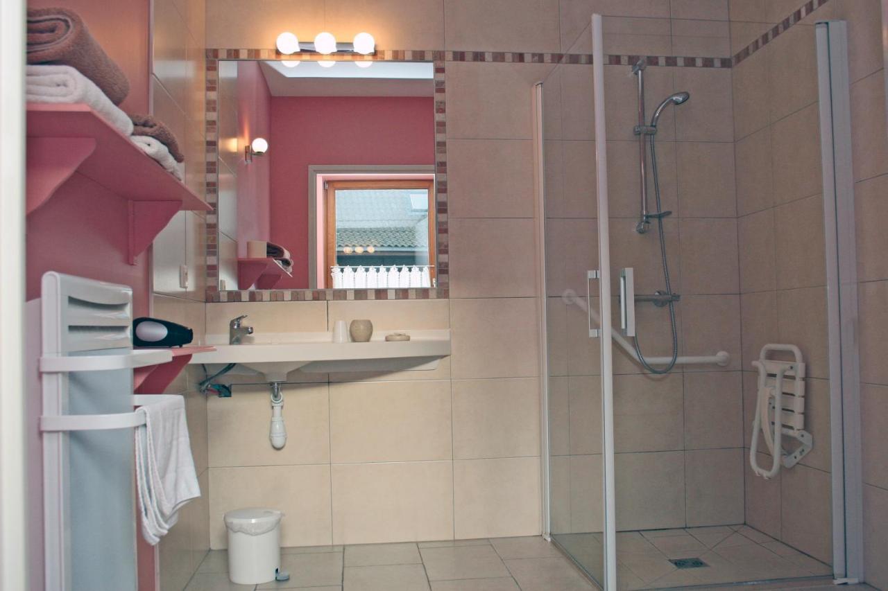 Ferme Brocart Bed & Breakfast Bouvines Eksteriør bilde
