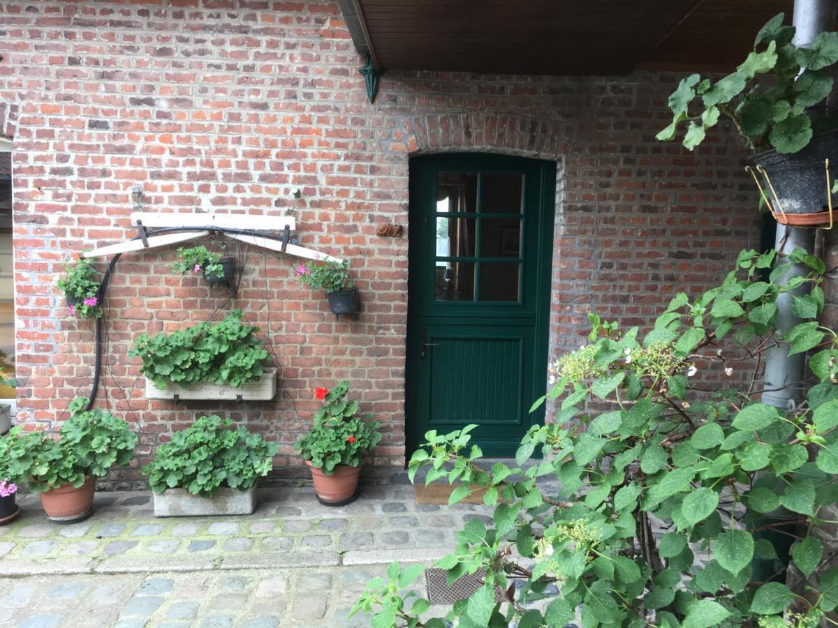 Ferme Brocart Bed & Breakfast Bouvines Eksteriør bilde